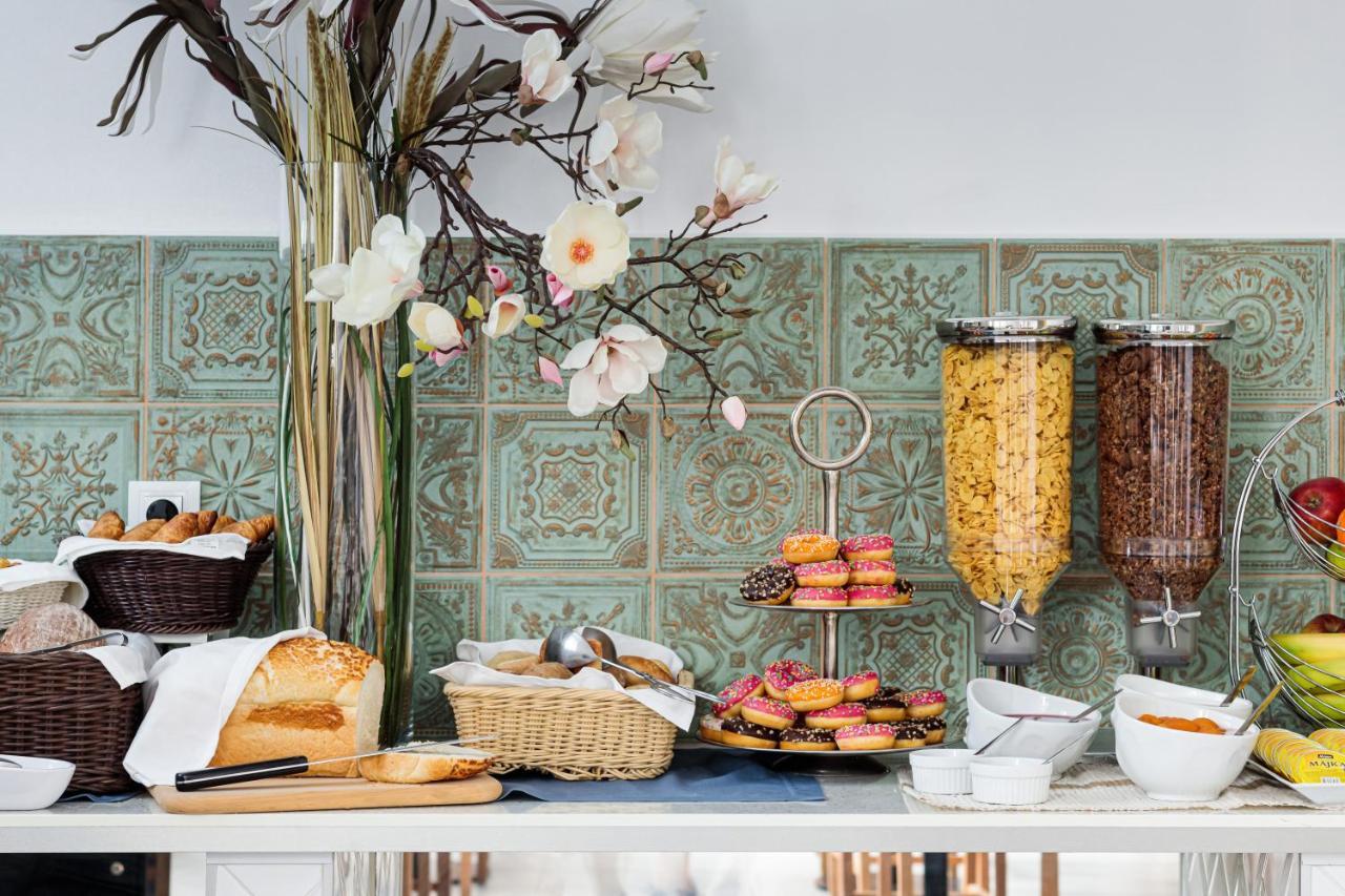 Royal Court Hotell